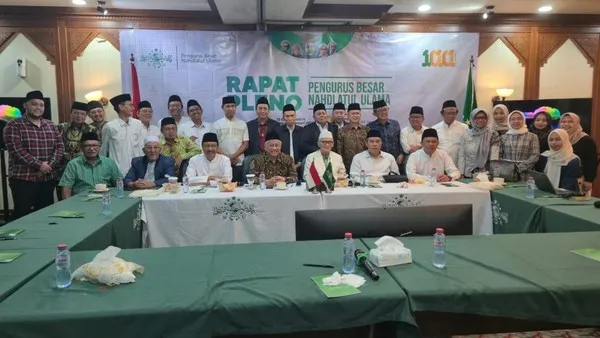 PBNU menegaskan posisi Gus Ipul tetap sebagai Sekretaris Jenderal usai rapat pleno 29 Januari 2026. Selain memulihkan struktur kepengurusan, PBNU juga melakukan pembenahan menyeluruh demi memperkuat tata kelola organisasi dan menjaga soliditas menjelang Munas dan Muktamar 2026.