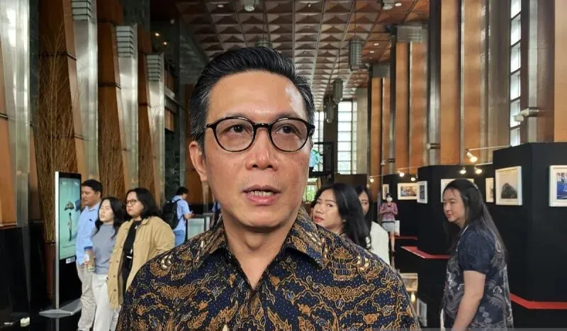 Pejabat Sementara Direktur Utama Bursa Efek Indonesia Jeffrey Hendrik mengimbau investor tetap rasional dan fokus pada fundamental di tengah meningkatnya tensi geopolitik global yang memengaruhi pergerakan pasar saham.