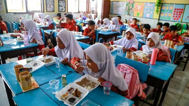 BGN Tegaskan MBG Tidak Dihentikan, Siap Diperluas Usai Lebaran.