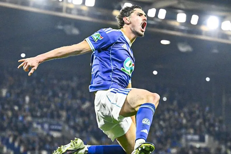 Strasbourg Singkirkan Reims Lewat Drama Penalti, Tiket Semifinal Piala Prancis di Tangan.