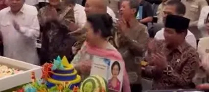 Momen Titiek Soeharto Dapat Kejutan Ultah dari Didit Prabowo, Ruang Rapat Mendadak Penuh Hangat (Ilustrasi)