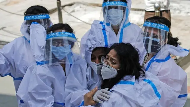 Virus Nipah kembali menghantui India. Dua perawat terinfeksi, satu dilaporkan kritis. Otoritas kesehatan bergerak cepat lakukan pelacakan dan karantina. Tetap waspada.