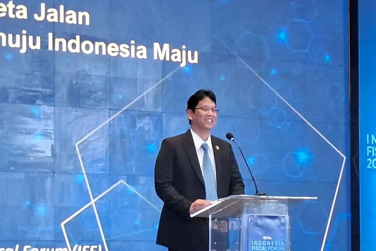 Rupiah kembali menguat Menkeu Purbaya menegaskan: ini bukan soal sosok, tapi hasil strategi Bank Indonesia yang makin solid dan terarah. Kepercayaan pasar tumbuh, investor masuk, ekonomi dijaga pelan tapi pasti