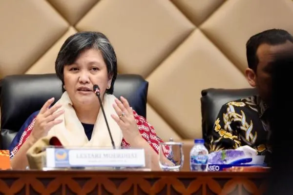 Generasi muda Indonesia punya kreativitas dan daya adaptasi tinggi di era digital. Namun tanpa ekosistem yang kuat, adil, dan terarah, potensi besar itu sulit berkembang maksimal. Waka MPR Lestari Moerdijat menegaskan, saatnya kolaborasi semua pihak agar anak bangsa tak sekadar jadi konsumen, tapi pencipta teknologi masa depan.