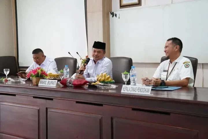 Wabup Bangkalan ke ASN Pendidikan: Disiplin dan Kinerja Jadi Standar Wajib (Ilustrasi)