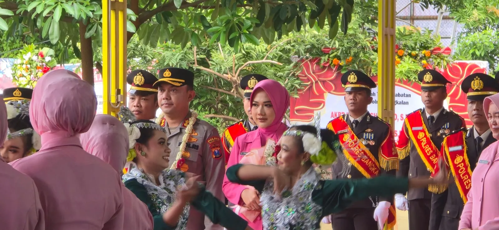 AKBP Wibowo kini mengemban amanah sebagai Kapolres Bangkalan. Berbekal pengalaman tugas lintas wilayah, ia siap melanjutkan dan memperkuat pelayanan kepolisian di Kota Dzikir dan Sholawat (Foto/Istimewa)