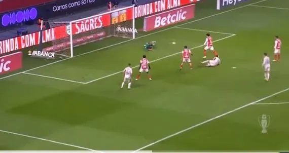 Prediksi Braga vs Nottingham Forest: Duel Panas Menuju 16 Besar (Ilustrasi)