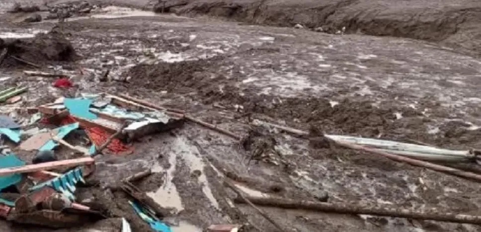 Longsor Dahsyat Bandung Barat, 30 Rumah Tertimbun, 82 Warga Masih Hilang (Ilustrasi)