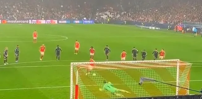 Drama di Estádio da Luz: Benfica Hajar Real Madrid 4-2 (Ilustrasi)