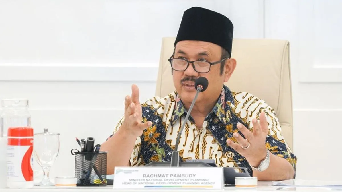 Satu data, satu arah, satu masa depan Bappenas menegaskan pembangunan Indonesia ke depan tak bisa lagi berjalan dengan data yang terpisah. Lewat Satu Data Indonesia, perencanaan hingga kebijakan dari pusat sampai desa disatukan demi pembangunan yang lebih akurat, efektif, dan berkelanjutan.