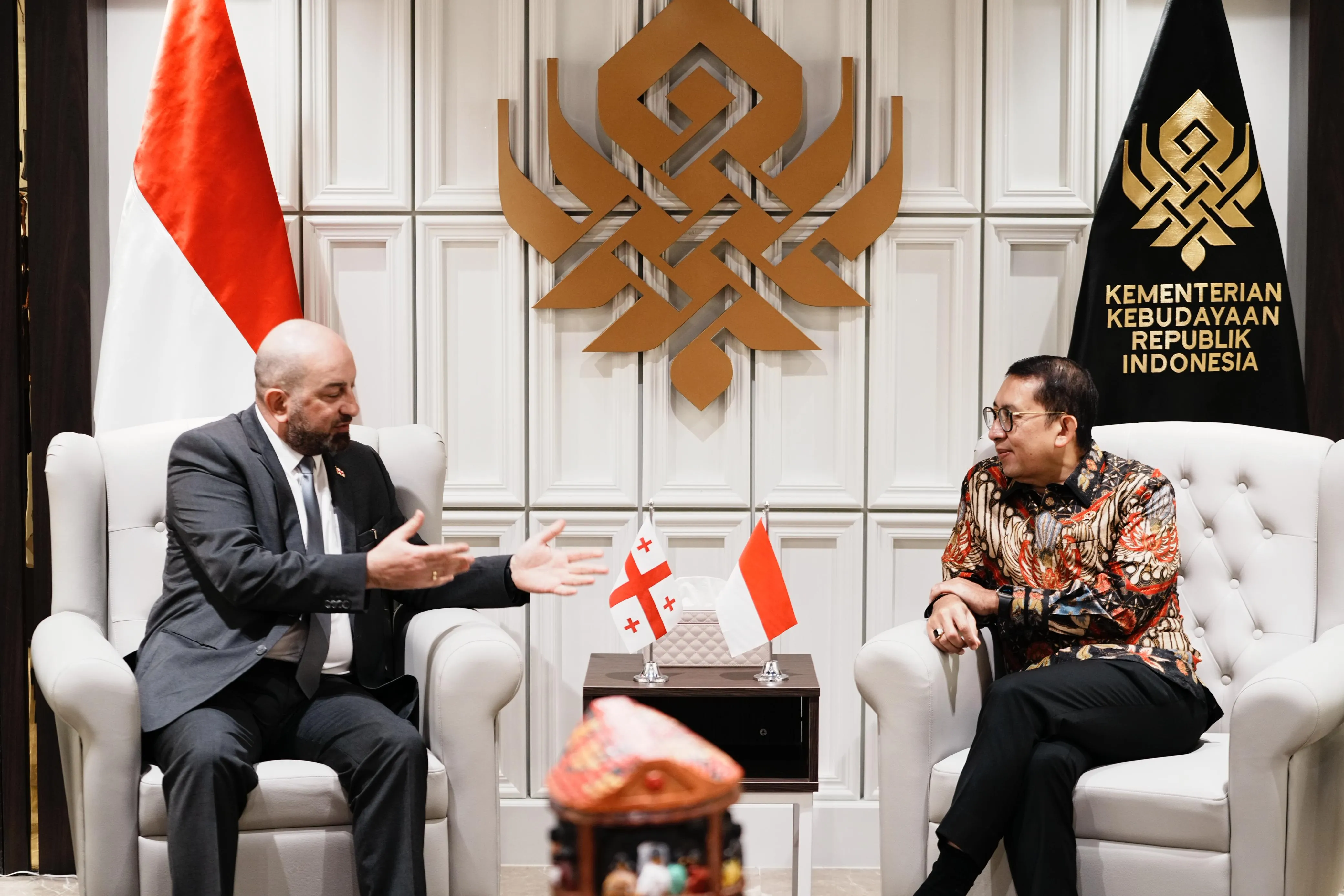 Menteri Kebudayaan Fadli Zon mendorong kolaborasi budaya dan perfilman antara Indonesia, Meksiko, dan Georgia sebagai upaya memperkuat diplomasi budaya serta memperluas jangkauan karya sinema Indonesia di kancah internasional.