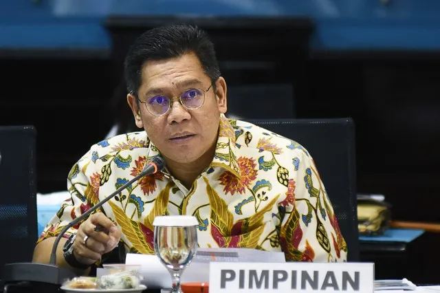 Komisi III DPR RI resmi menyepakati Adies Kadir sebagai Hakim Mahkamah Konstitusi dari usulan DPR dalam rapat di Kompleks Parlemen, Senayan. Proses pengangkatan selanjutnya menunggu mekanisme sesuai ketentuan perundang-undangan.