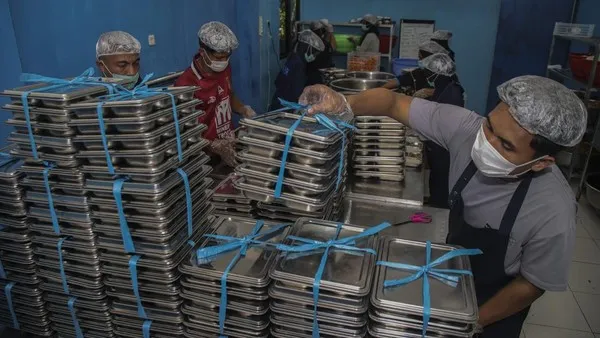 Tegas demi kesejahteraan pekerja, Nanik Sudaryati Deyang menegaskan komitmen Badan Gizi Nasional untuk menindak mitra MBG yang abai menyediakan ruang istirahat. Program gizi harus berjalan seiring dengan perlindungan hak tenaga kerja.