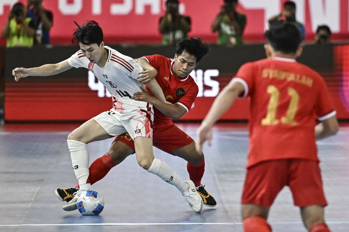 Garuda terbang tinggi di babak pertama! Timnas Futsal Indonesia unggul atas Jepang di Indonesia Arena dan menjaga asa ke final Piala Asia 2026.