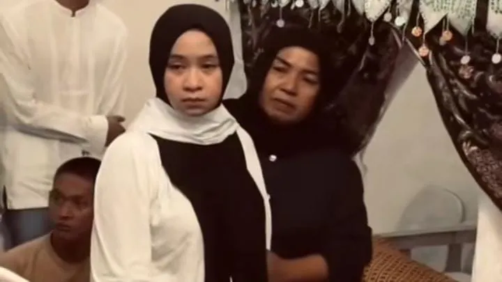 Ibu Kandung Bocah 12 Tahun yang diduga dianiaya ibu tirinya hingga tewas (Foto: Istimewa)