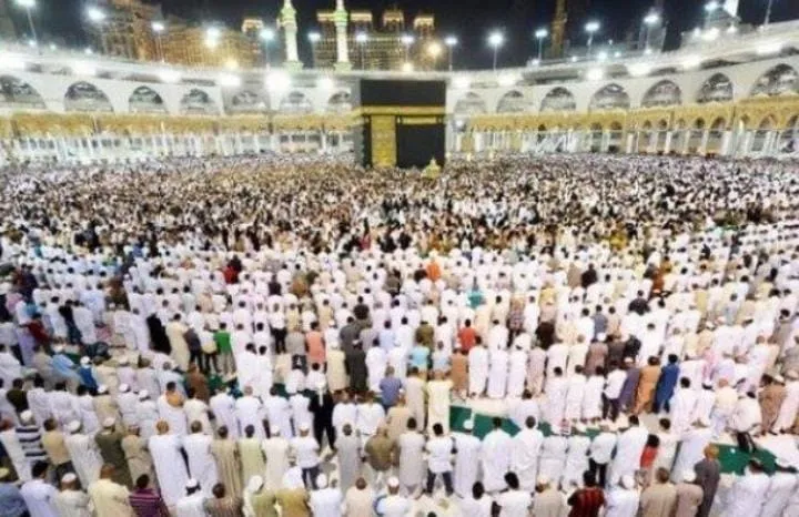 Tarawih di Bulan Ramadhan: Sejarah, Hikmah, dan Tradisi yang Terus Hidup (Ilustrasi)