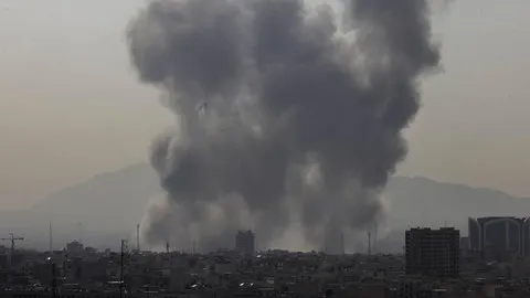 Israel Serang Iran, Ledakan Guncang Teheran, Status Darurat Diberlakukan di Yerusalem.