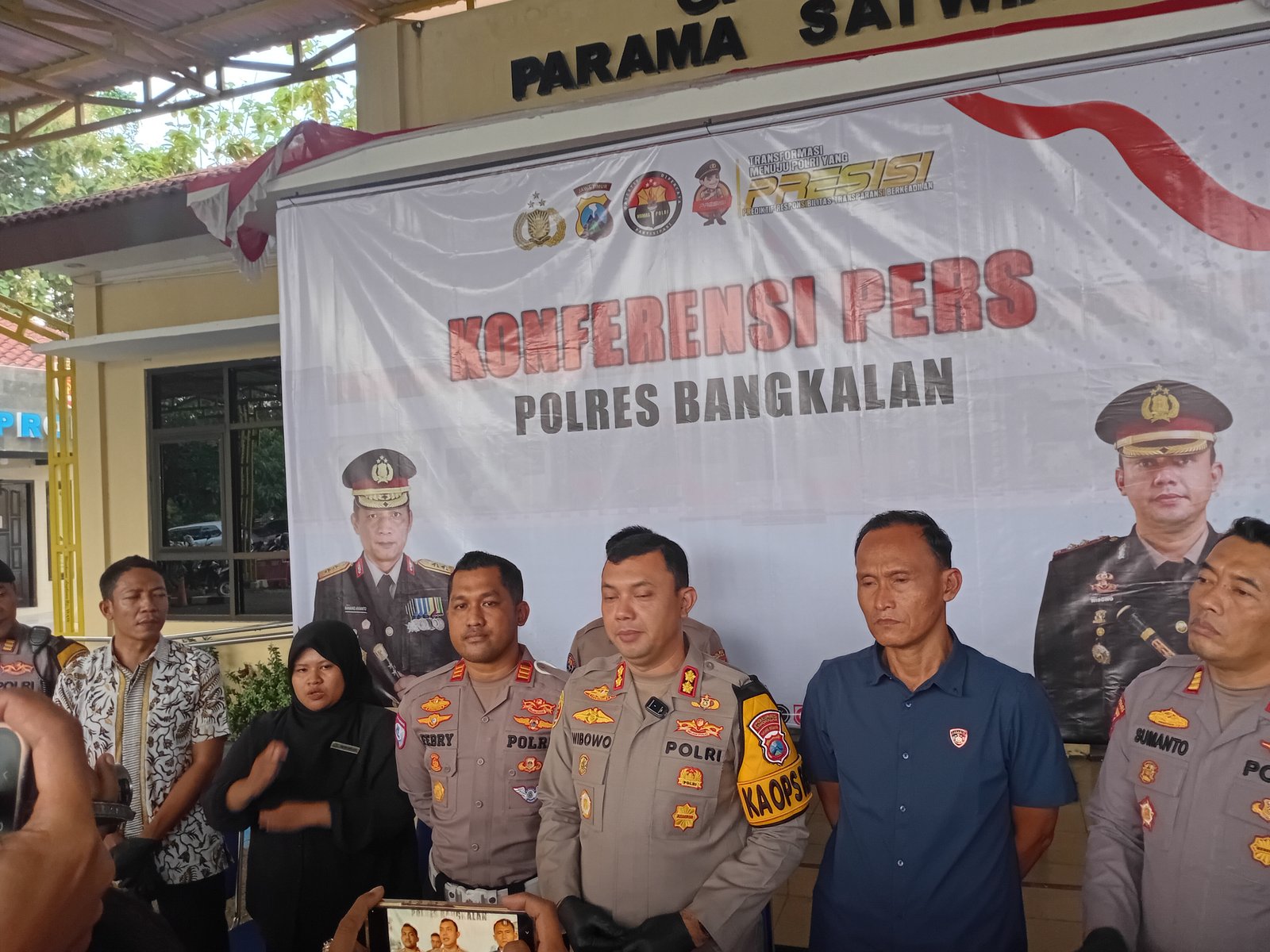 Kapolres Bangkalan AKBP Wibowo memastikan kesiapan jalur dan pengamanan arus mudik menuju Pulau Madura menjelang Lebaran, guna menjamin perjalanan masyarakat aman dan lancar.