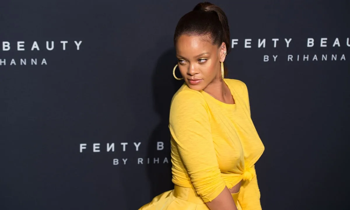 Rumah Bintang Pop Dunia, Rihanna, Jadi Sasaran Penembakan (Ilustrasi)