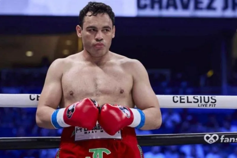 Julio Cesar Chavez Jr kembali naik ring pada 25 April 2026 di Reynosa, Meksiko, menghadapi Jhon Caicedo dalam laga penting untuk membangkitkan kembali kariernya di kancah tinju dunia.
