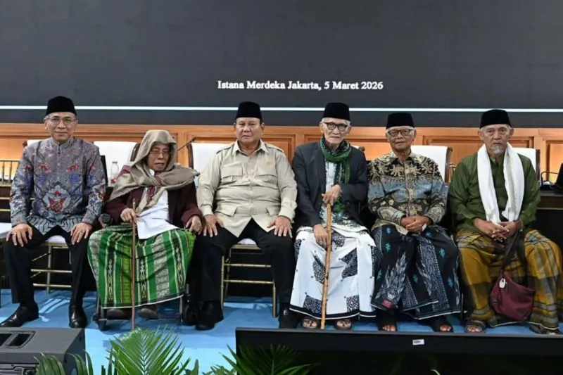 Prabowo Terharu Terima Laporan Baznas Soal Bantuan Indonesia untuk Palestina.