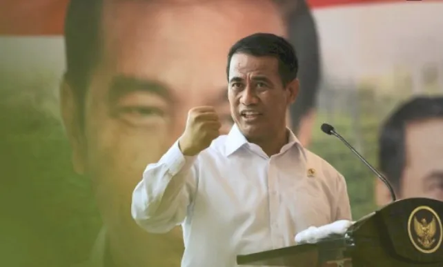 Andi Amran Sulaiman menegaskan tidak ada kompromi terhadap pelanggaran harga pangan. Seluruh komoditas wajib dijual di bawah HET demi menjaga stabilitas dan kesejahteraan masyarakat.
