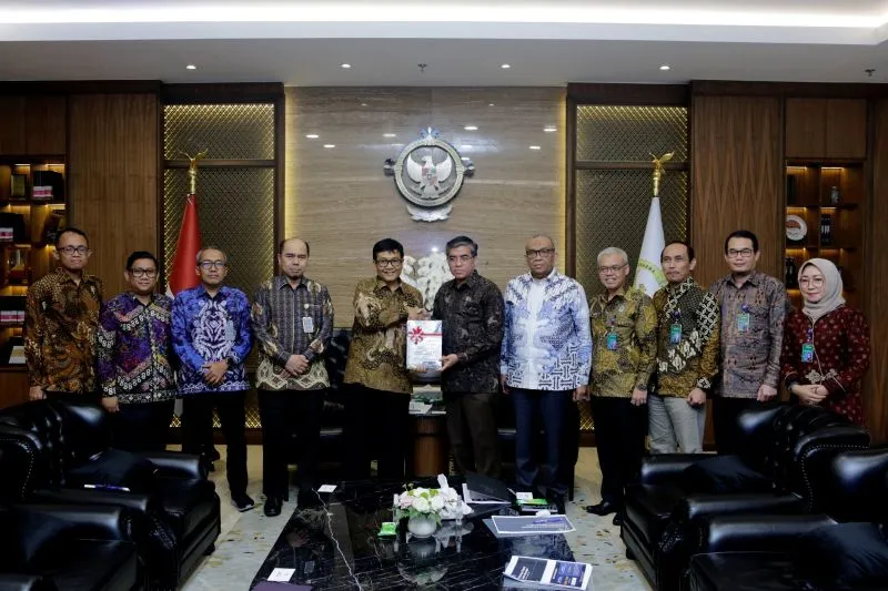 Anggota III BPK Akhsanul Khaq memimpin entry meeting pemeriksaan Laporan Keuangan 2025 Badan Pemeriksa Keuangan terhadap Kementerian Ketenagakerjaan Republik Indonesia di Jakarta.