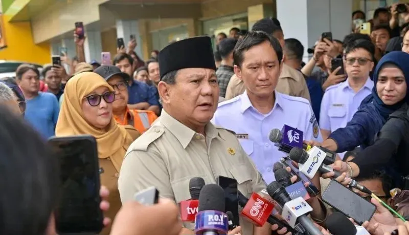 Presiden Prabowo Subianto menyiapkan anggaran Rp4 triliun untuk memperbaiki 1.800 perlintasan kereta di Pulau Jawa guna meningkatkan keselamatan transportasi publik.