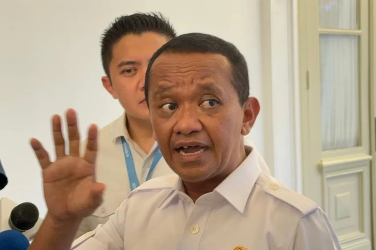 Menteri Bahlil Ungkap Perintah Presiden: BBM Subsidi Tetap, Tak Naik (Ilustrasi)