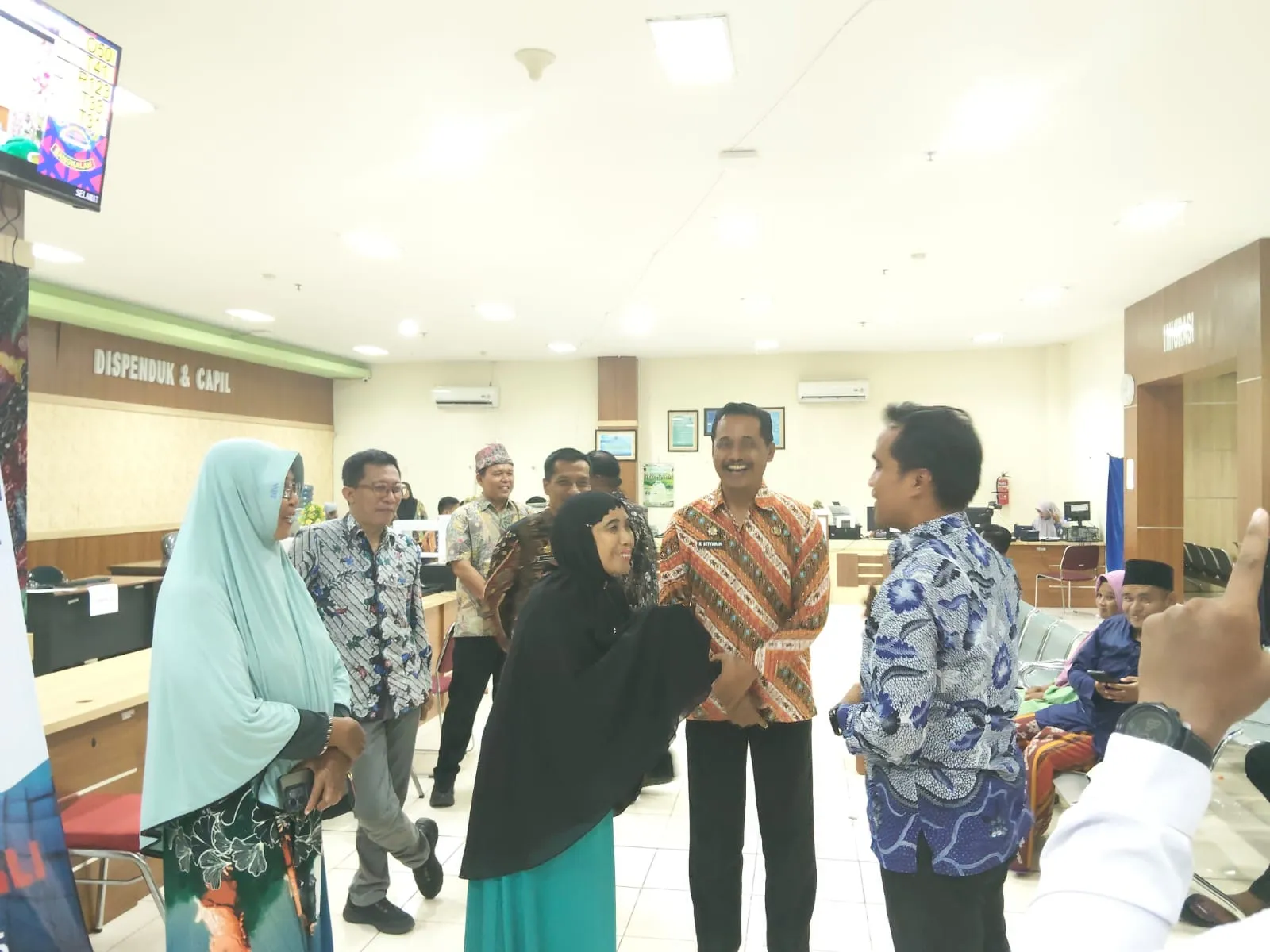 Bupati Bangkalan Tinjau Langsung MPP, Tekankan Perbaikan Layanan dan Kesiapan SDM (Ilustrasi)