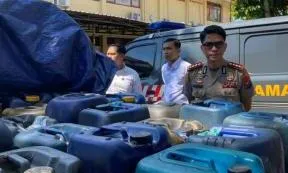 Polisi Bongkar Praktik Mafia BBM Subsidi di Banyuwangi, Tujuh Orang Jadi Tersangka (Ilustrasi)