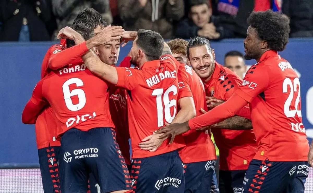 Levante meraih kemenangan krusial 1-0 atas Getafe lewat gol Carlos Espí di menit akhir. Tiga poin penting ini menjaga asa mereka bertahan di La Liga, meski masih berada di zona degradasi.