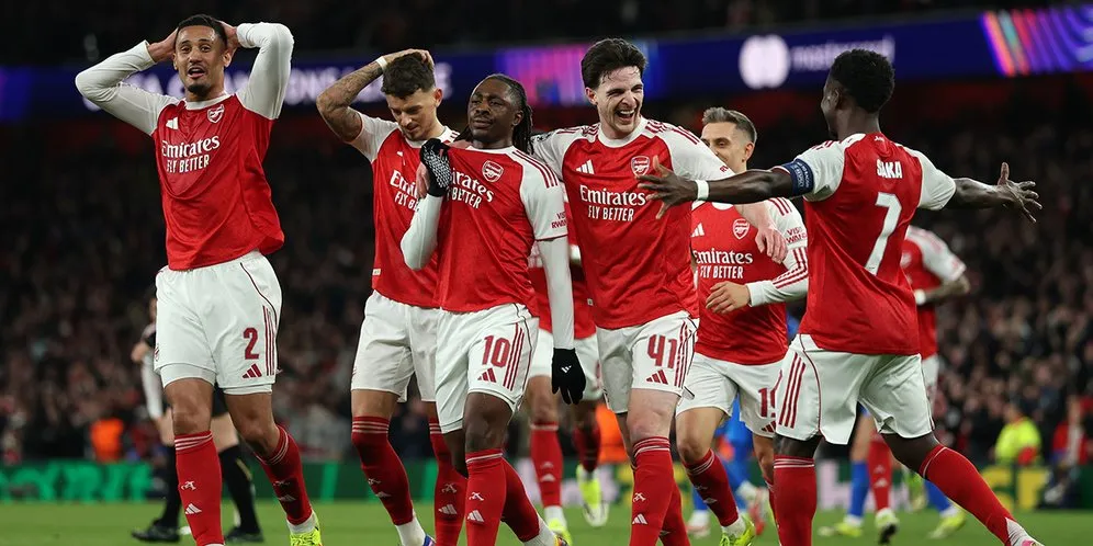 Arsenal menahan imbang Atletico Madrid 1-1 di Metropolitano lewat duel dua penalti, peluang ke final Liga Champions ditentukan di leg kedua di Emirates.
