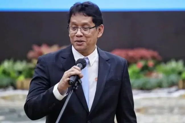 Menkeu Purbaya Yudhi Sadewa memastikan harga BBM subsidi tetap stabil hingga akhir 2026 meski harga minyak dunia naik, dengan dukungan kekuatan APBN dan cadangan fiskal pemerintah.