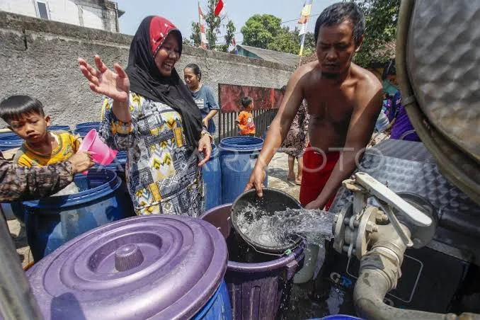 Hadapi Kemarau 2026, BPBD Bangkalan Siapkan 300 Ribu Liter Air Bersih untuk Droping ke Wilayah Terdampak (Ilustrasi)