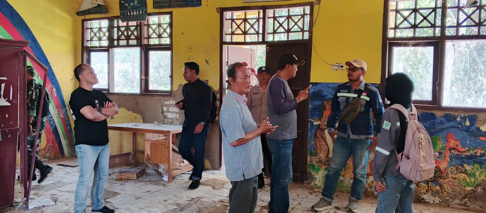 SDN Konang 4 Segera Direvitalisasi, Tim Kemendikdasmen Cek Kondisi Bangunan dan Lahan (Ilustrasi)